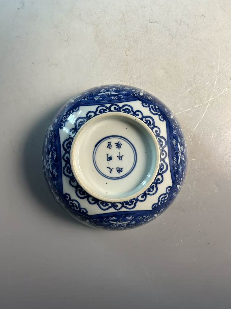 清康熙 青花持莲童子碗 - 图6