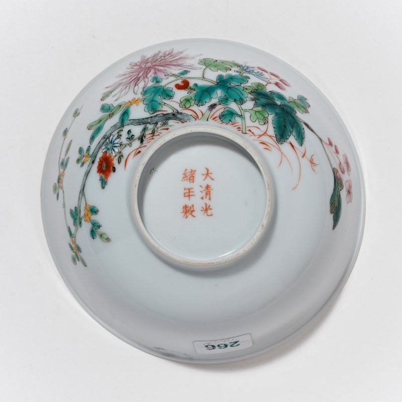 清晚期 粉彩花卉纹碗 - 图6