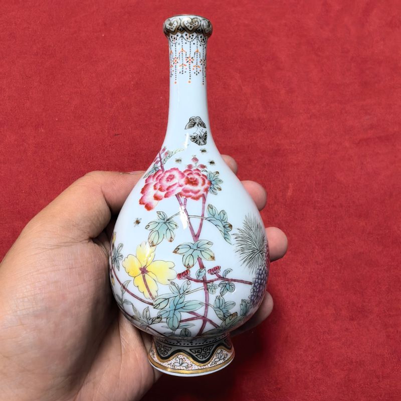 民国 粉彩花卉纹瓶 - 图6
