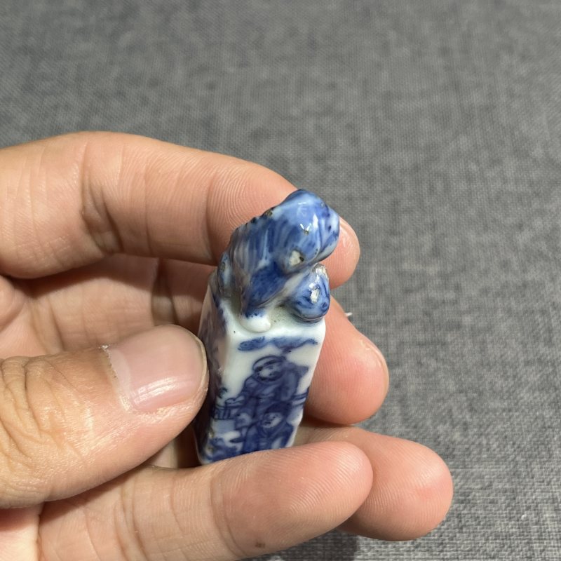 清中期青花人物印章一对 - 图12