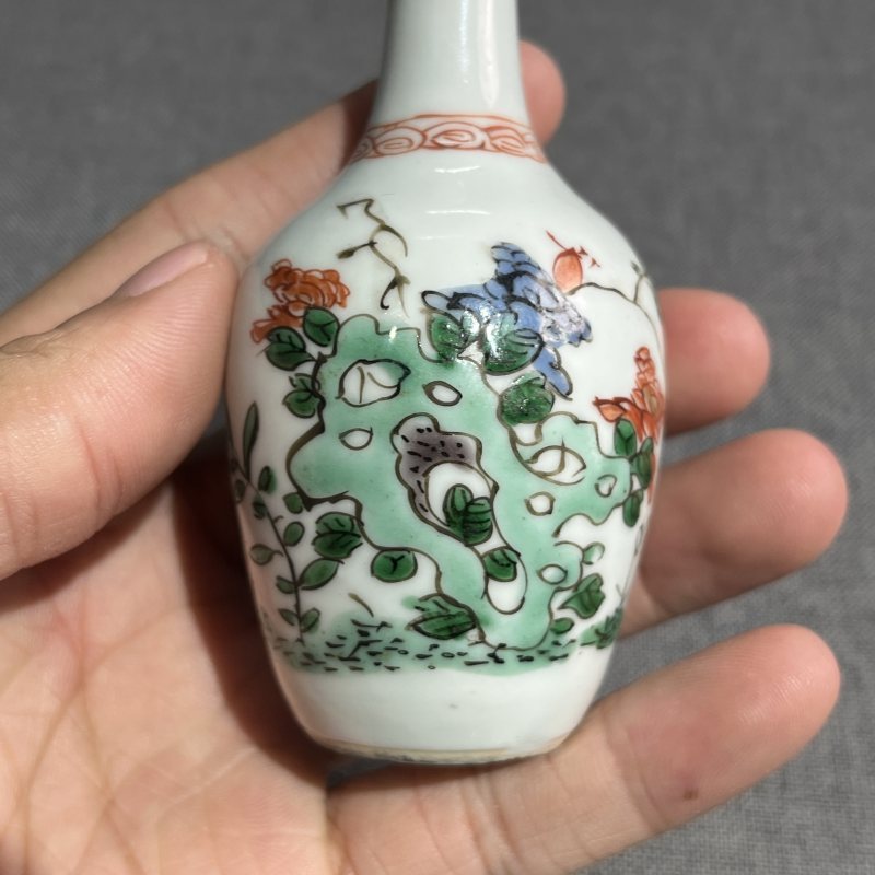 清康熙五彩花卉赏瓶 - 图5