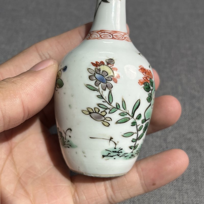 清康熙五彩花卉赏瓶 - 图6
