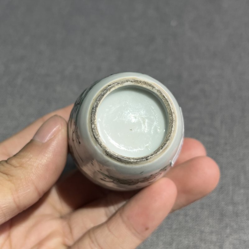 清康熙五彩花卉赏瓶 - 图10