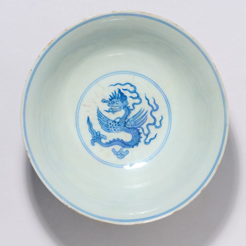 清道光 青花海怪纹大碗 - 图5