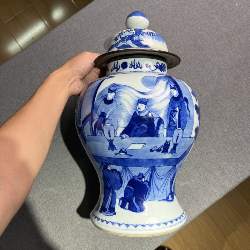 清光绪青花人物故事将军罐 - 图4