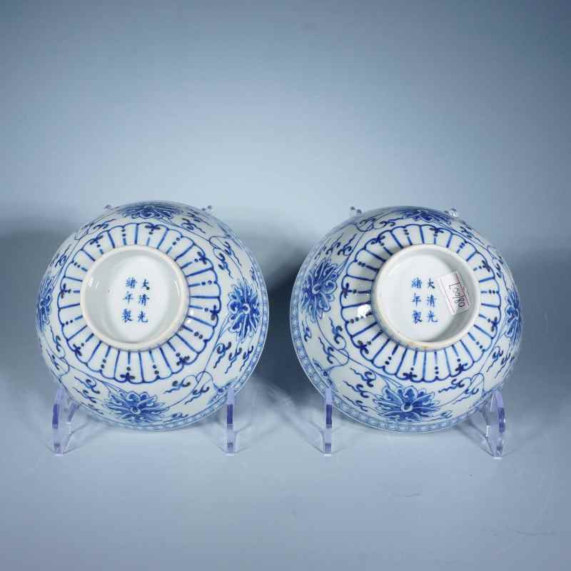 清光绪青花缠枝莲纹碗一对 - 图3
