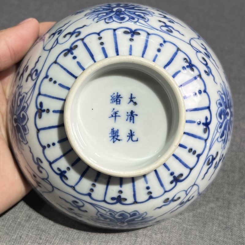 清光绪青花缠枝莲纹碗一对 - 图8