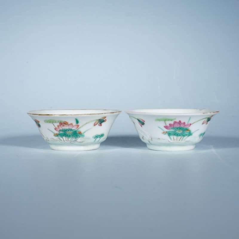 清中期粉彩茶圆一对