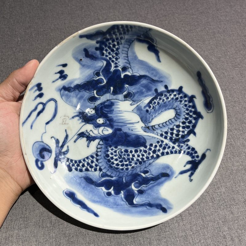 清雍正青花过墙龙纹盘 - 图4