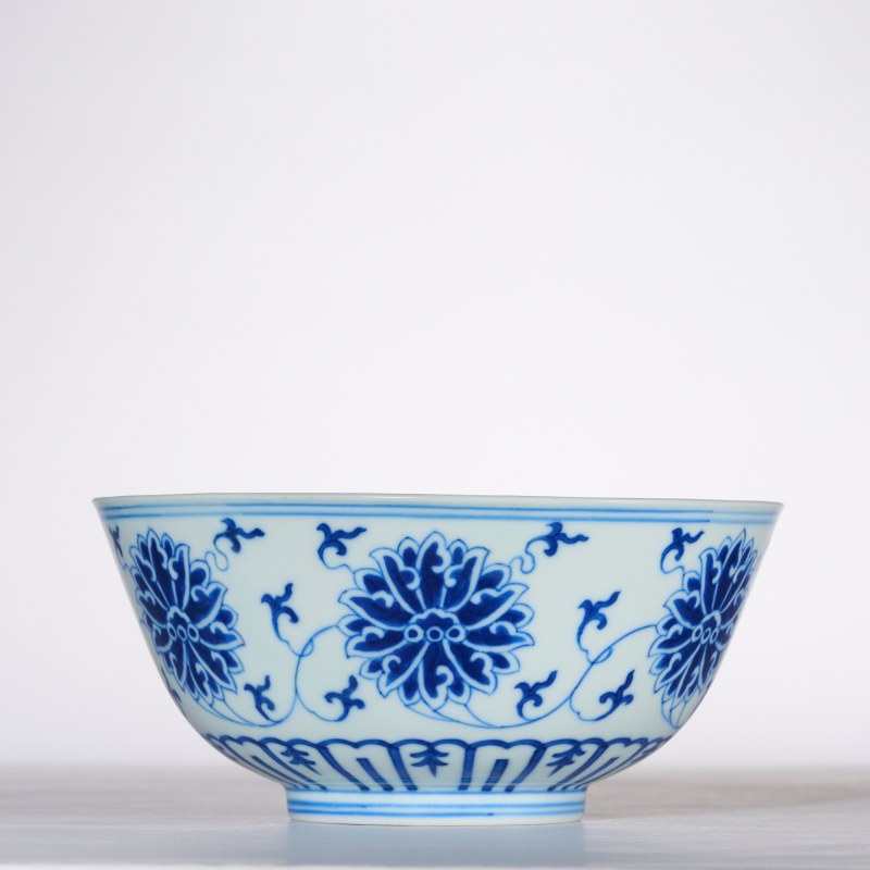 清光绪 青花缠枝莲纹碗 - 图1