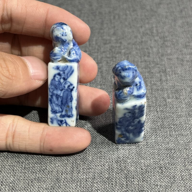 清中期青花人物印章一对 - 图4