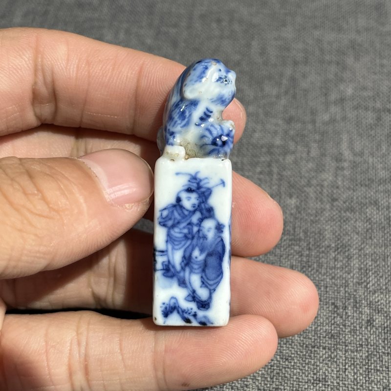 清中期青花人物印章一对 - 图6