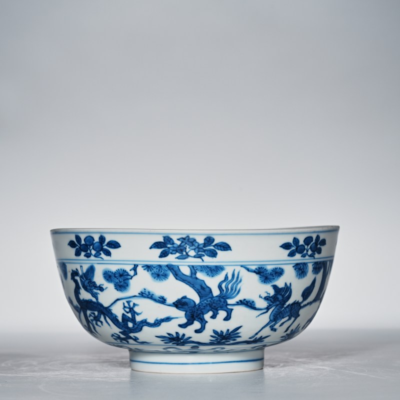 明万历 青花山海经瑞兽纹碗 - 图3