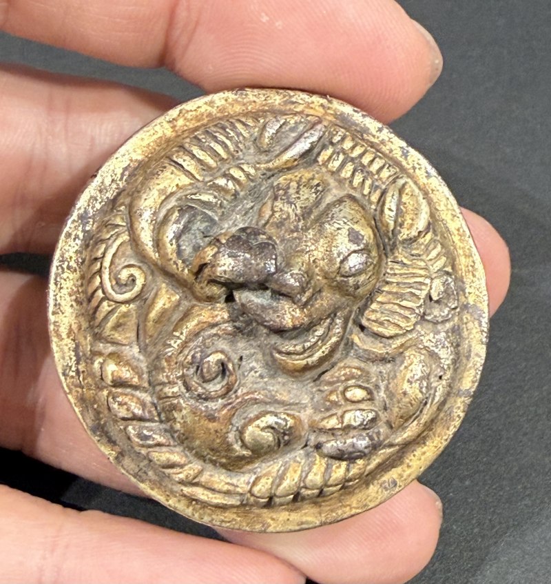 銀質鎏金狗熊泡飾 - 图2
