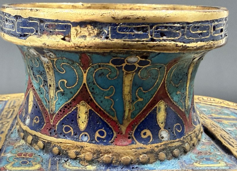 銅制鎏金掐絲琺瑯彩扁壺 - 图5