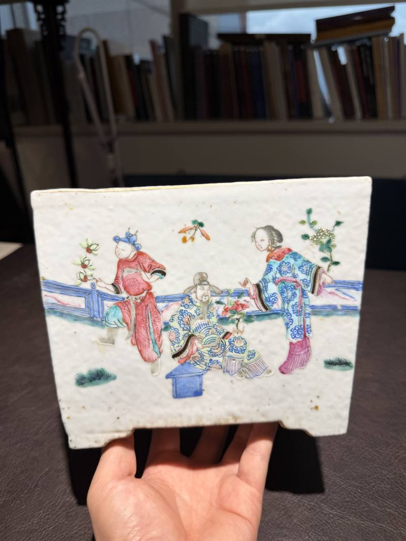 清道光 粉彩十二花神花盆 - 图5