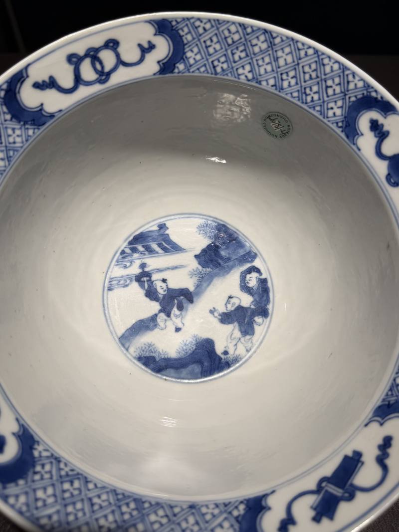 清康熙 青花人物图大碗 - 图9
