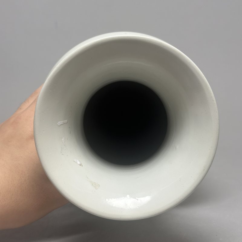清雍正 粉彩人物故事图棒槌瓶 - 图5