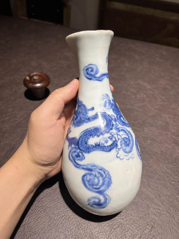 明 青花龙纹胆瓶 - 图5