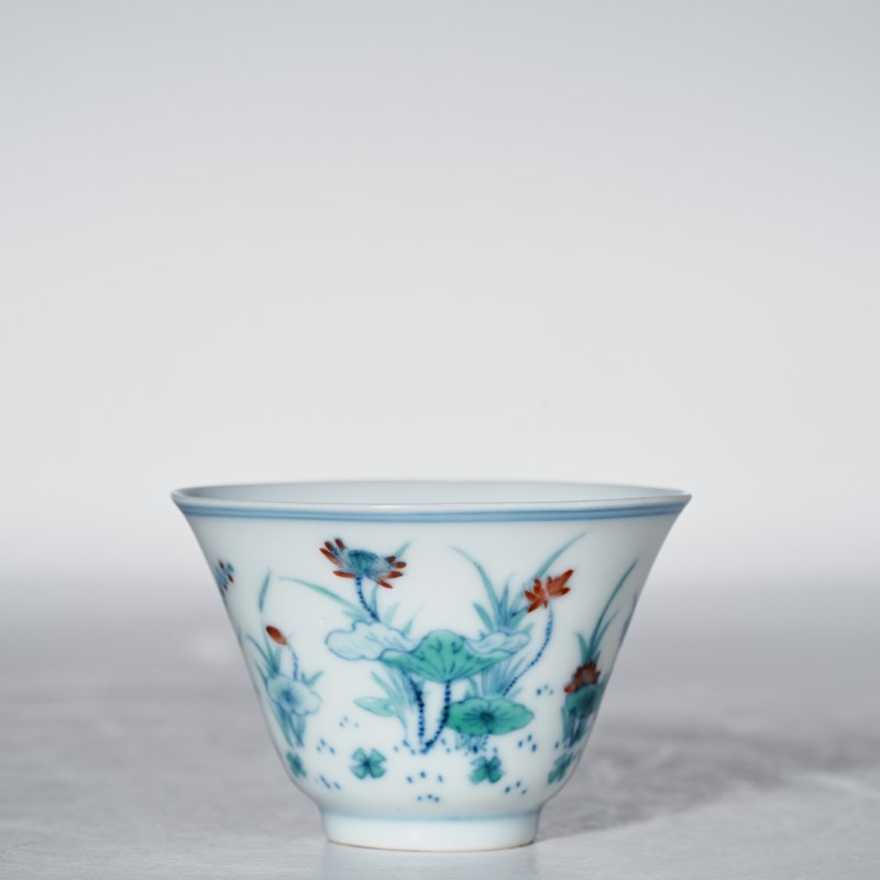 清康熙 斗彩荷塘清趣纹杯 - 图4