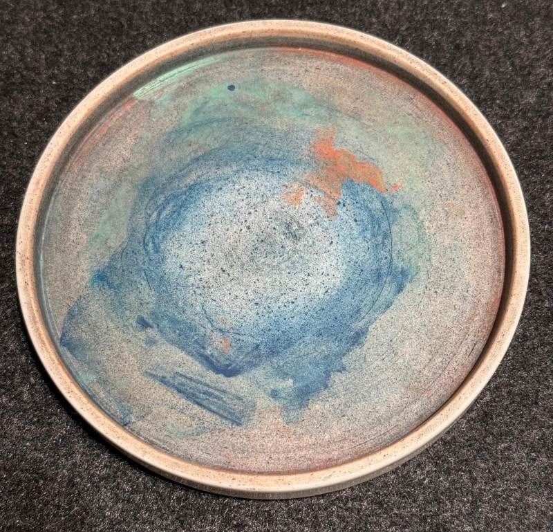 清 白釉暗刻八吉祥紋瓷硯 - 图4