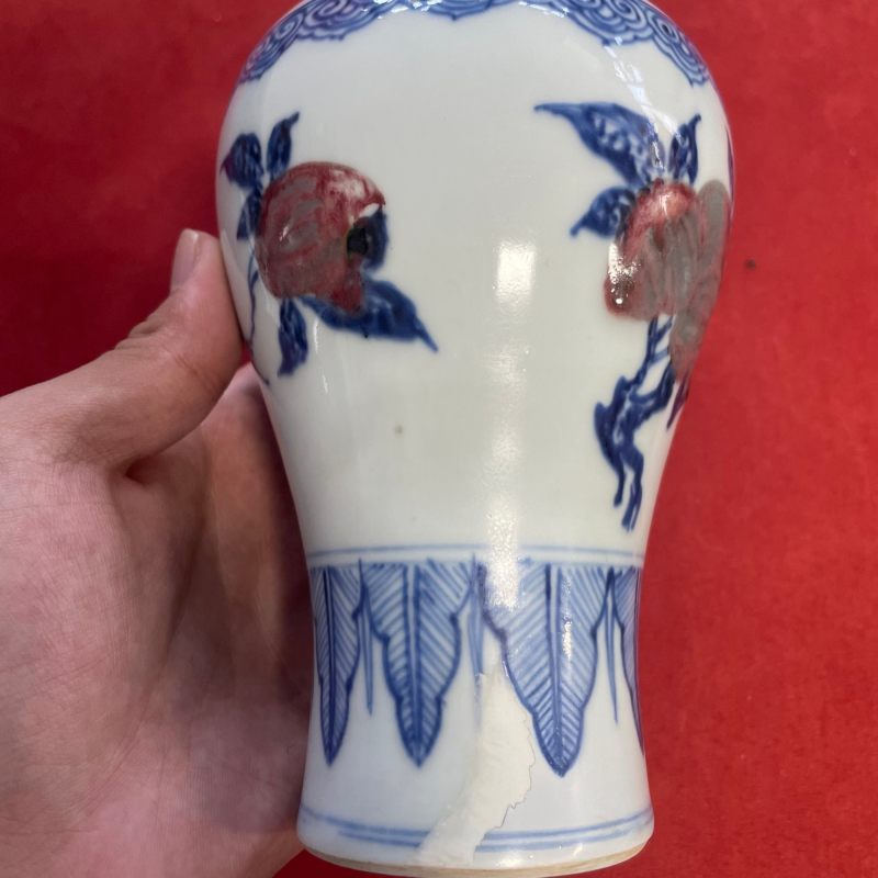 清雍正 青花釉里红三多纹梅瓶 - 图10