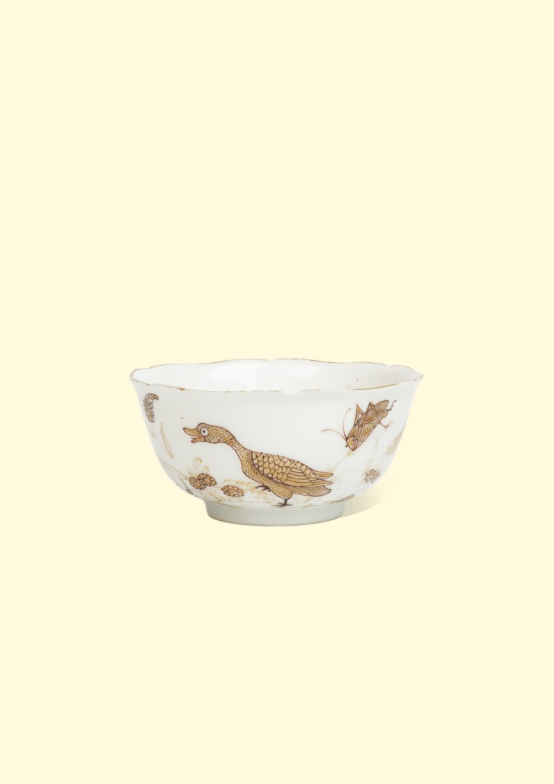 清雍正 金彩飞鸣食宿茶杯