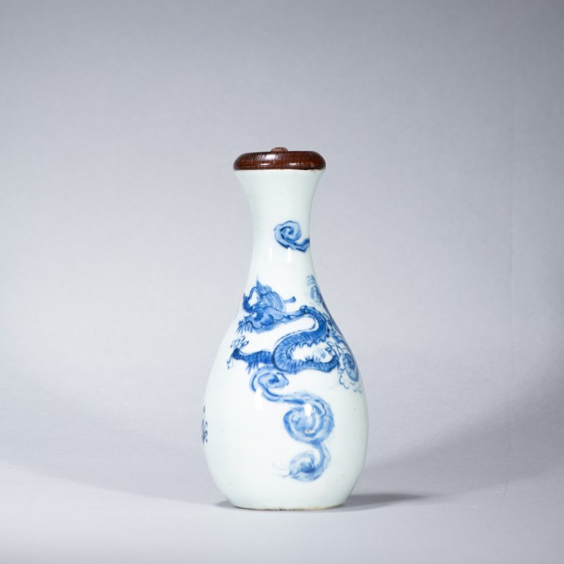 明 青花龙纹胆瓶 - 图1