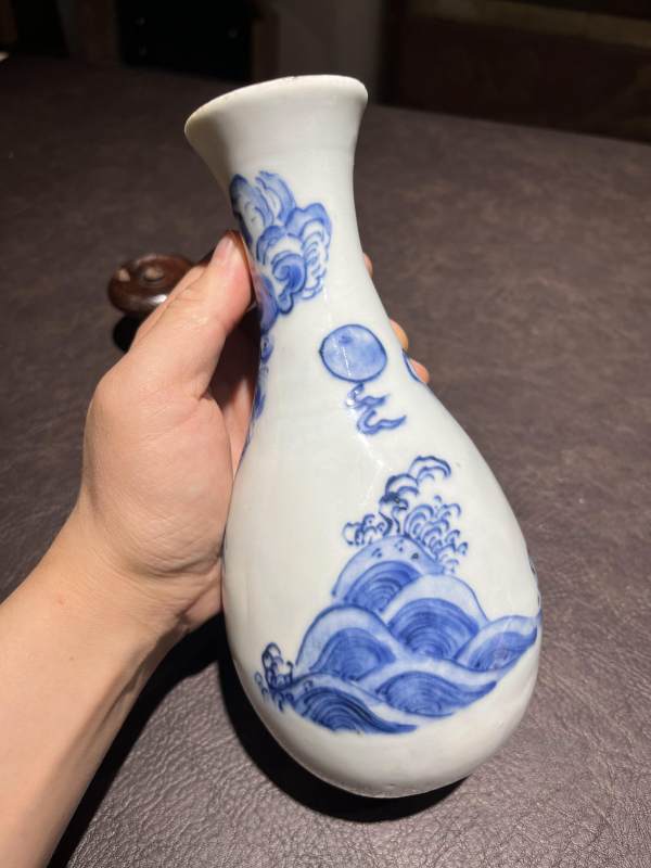 明 青花龙纹胆瓶 - 图8