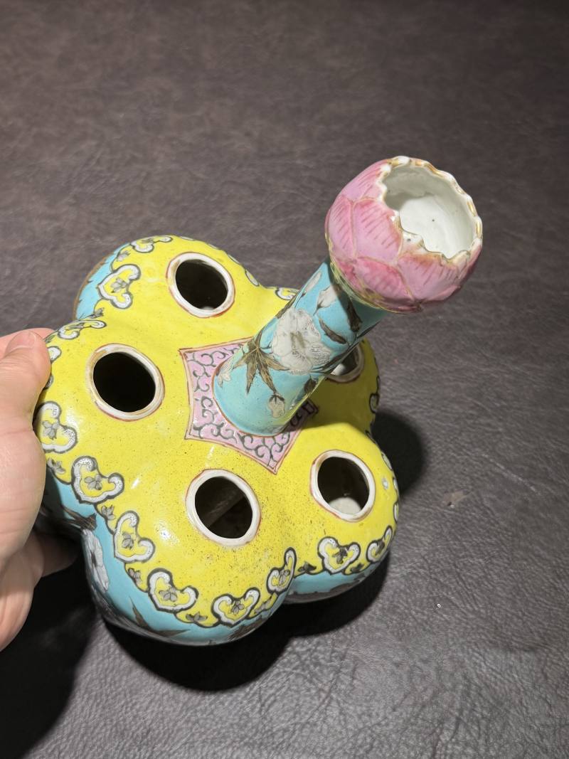 清 大雅斋风格松石绿地墨彩龙纹六孔花插 - 图8