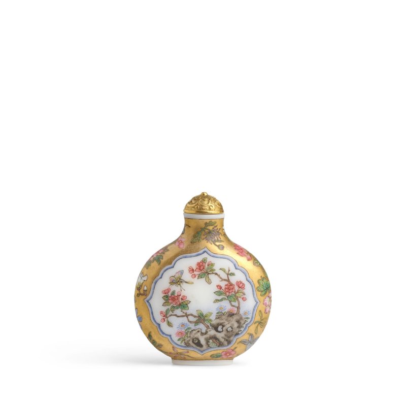 1930-1945 傳葉菶祺（活躍於 1930-1960） | A FAMILLE-ROSE 'BIRD AND FLOWER' ENAMELED GLASS SNUFF BOTTLE - 图8