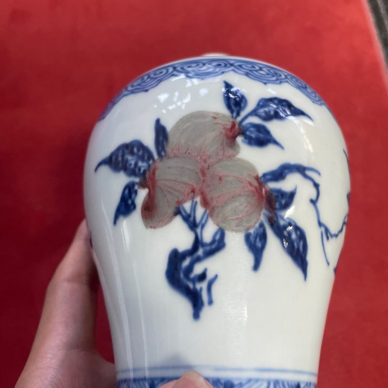 清雍正 青花釉里红三多纹梅瓶 - 图12