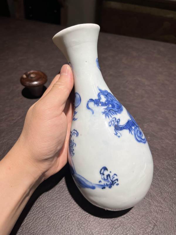明 青花龙纹胆瓶 - 图9