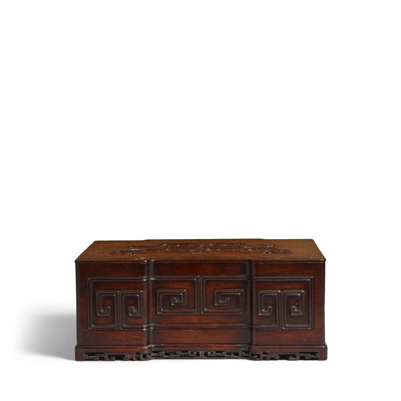 十八世紀末/十九世紀初 珍罕紅木仿古螭龍紋長方盒 | A VERY RARE HONGMU RECTANGULAR BOX AND COVER - 图3