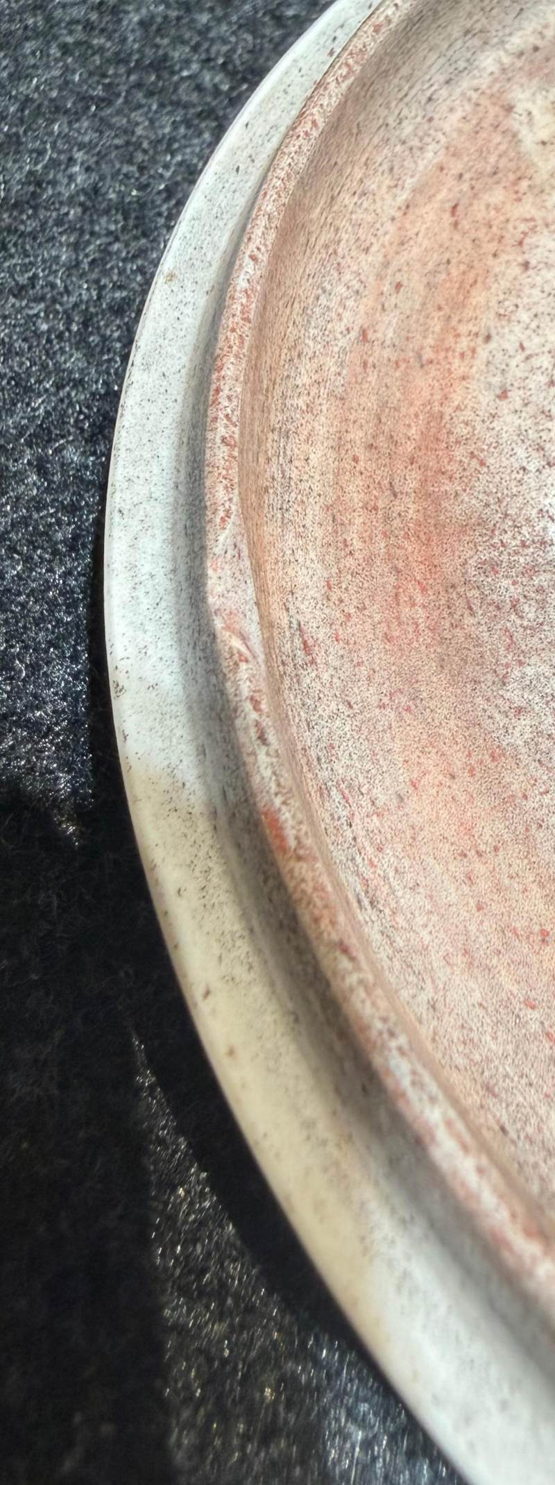 清 白釉暗刻八吉祥紋瓷硯 - 图8