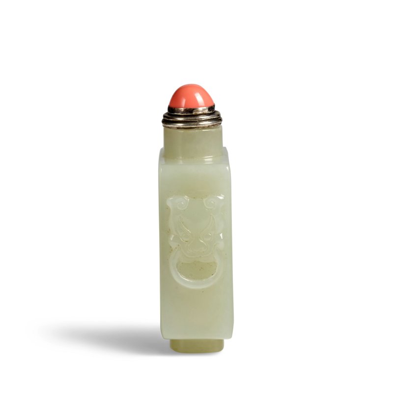 1750-1820 白玉雕舖首啣環鼻煙壺一件 | A FINE WHITE JADE SNUFF BOTTLE - 图3