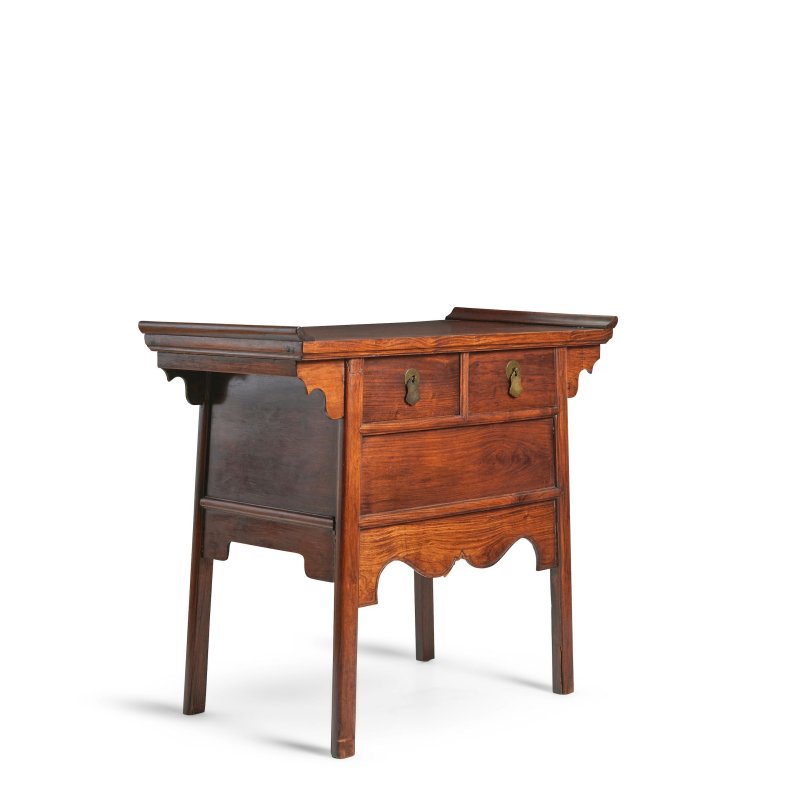 十八/十九世紀 黃花梨聯二悶戶櫥 | A HUANGHUALI TWO-DRAWER ALTAR COFFER - 图6
