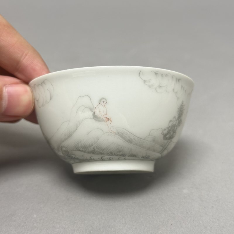 清雍正 墨地粉彩西洋人物杯碟一套 - 图2