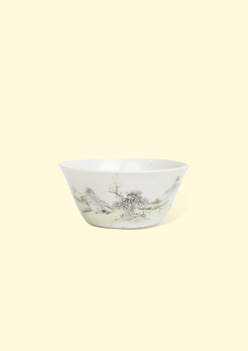 清雍正 墨彩山水纹马蹄杯