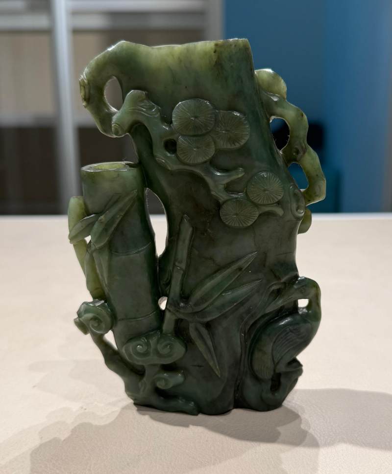 清 碧玉松竹梅花插 - 图2