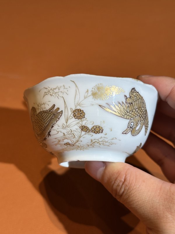 清雍正 金彩飞鸣食宿茶杯 - 图5