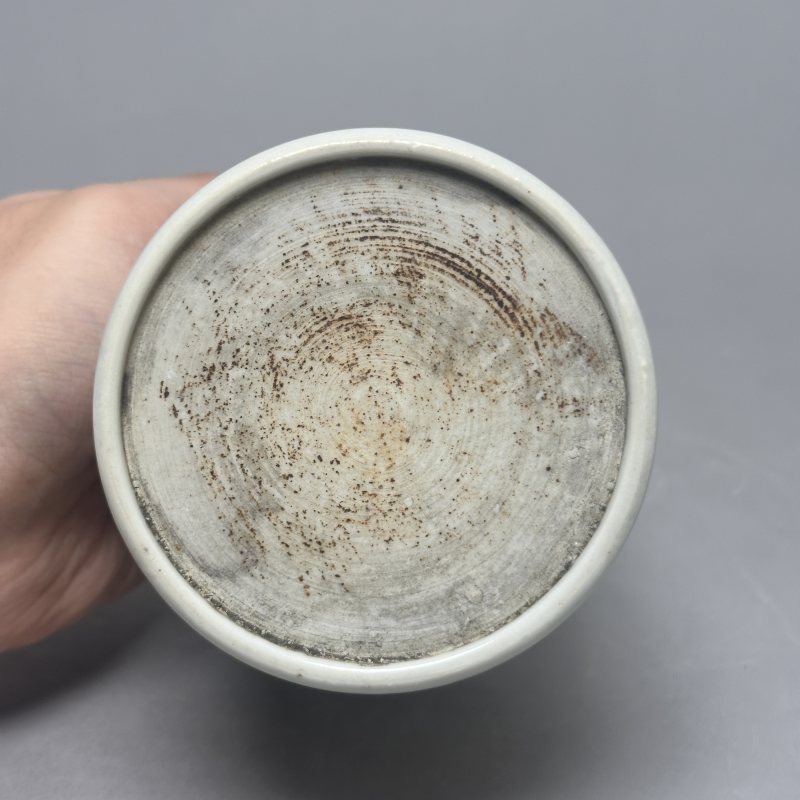 清中期 胭脂红釉狮纹笔筒 - 图5