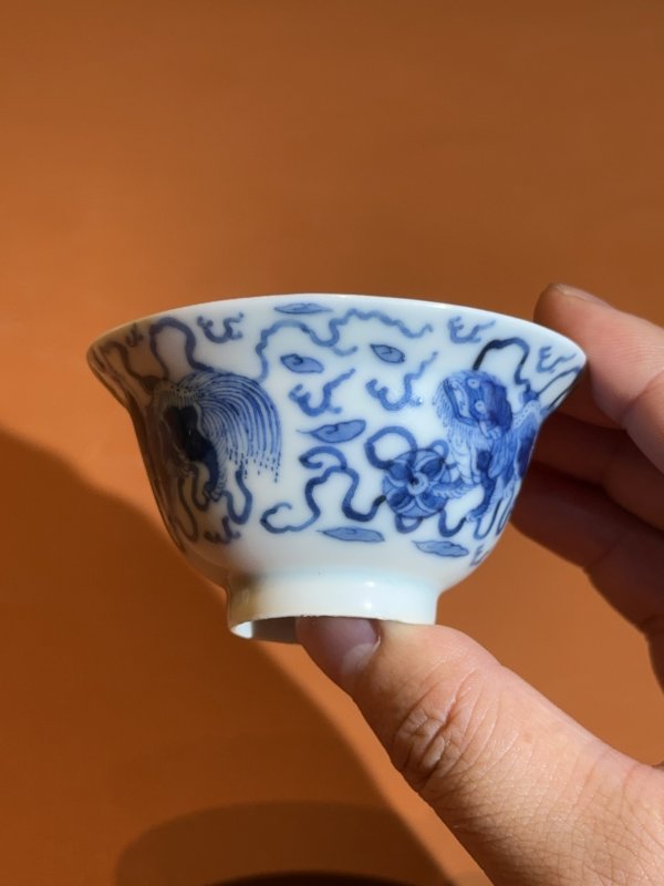 晚清 清晚期 青花五世同堂纹盖杯 - 图5