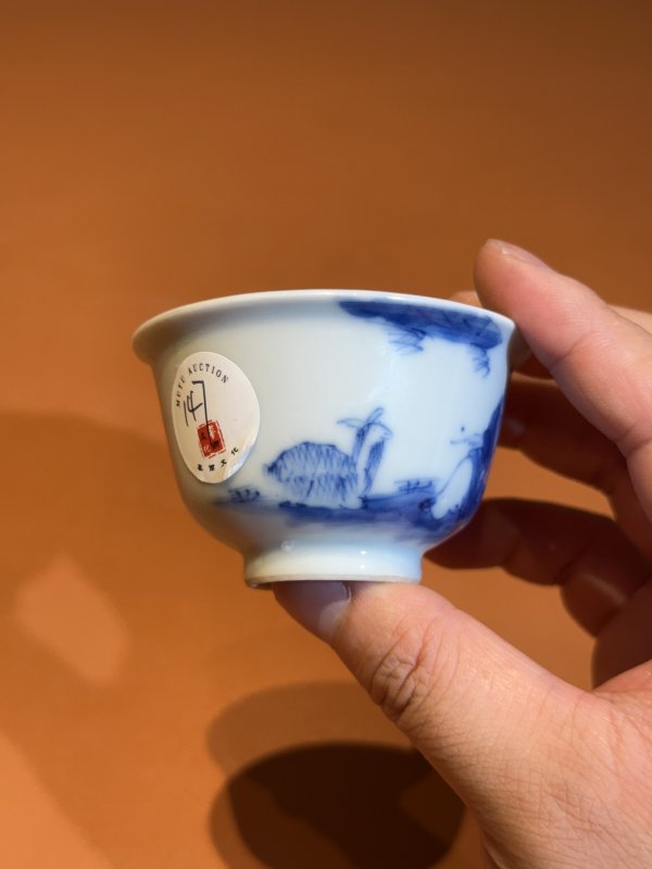 晚清 清晚期 青花“苏武牧羊”图杯 - 图3