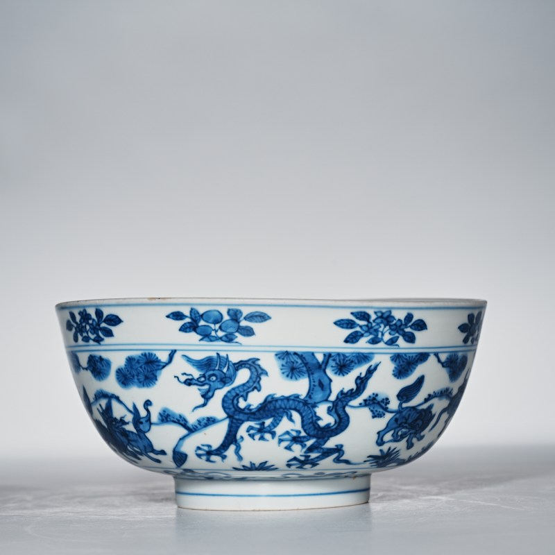 明万历 青花山海经瑞兽纹碗 - 图1