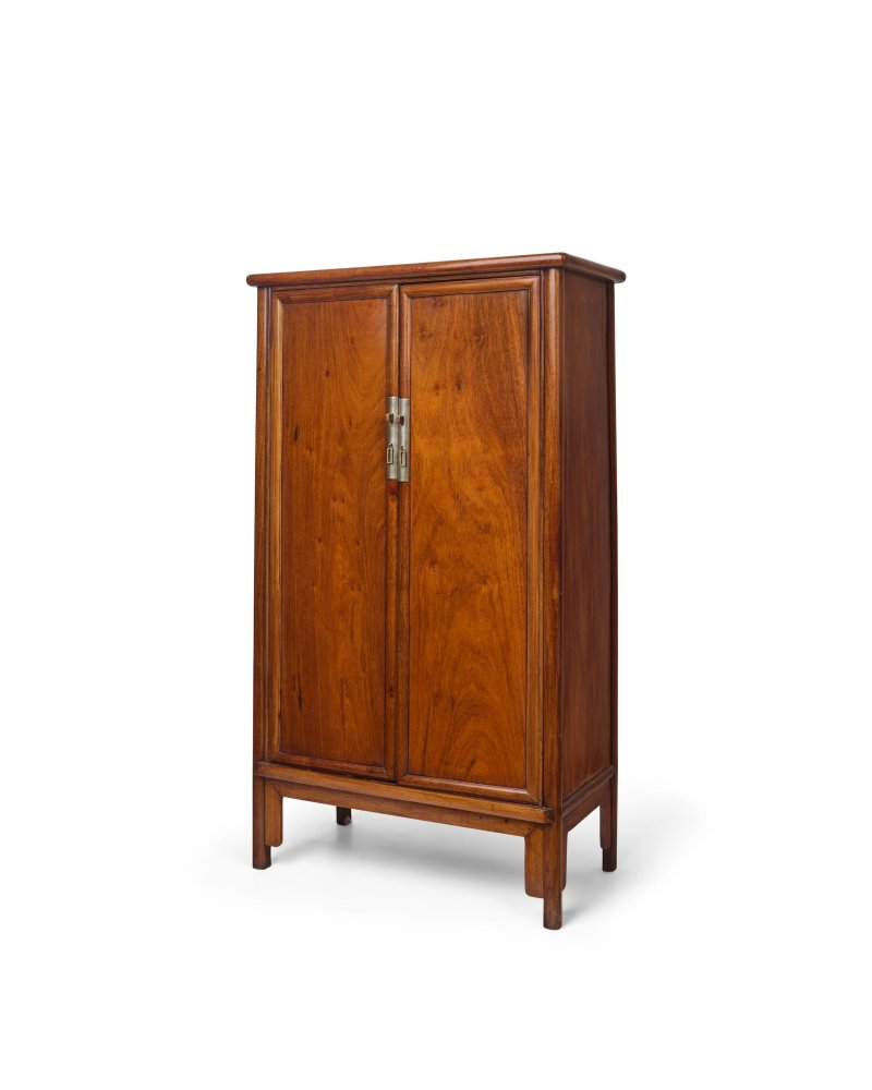 十八世紀 黃花梨圓角櫃 | A HUANGHUALI TAPERED CORNER-LEG CABINET - 图1