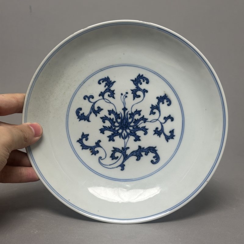 清雍正 青花缠枝宝相花纹盘 - 图2