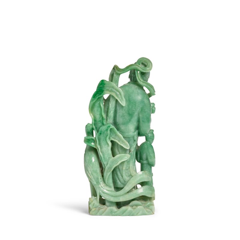 十九世紀 翠玉雕仙姑獻壽立像 | A FINE JADEITE FIGURE OF A FEMALE IMMORTAL - 图5