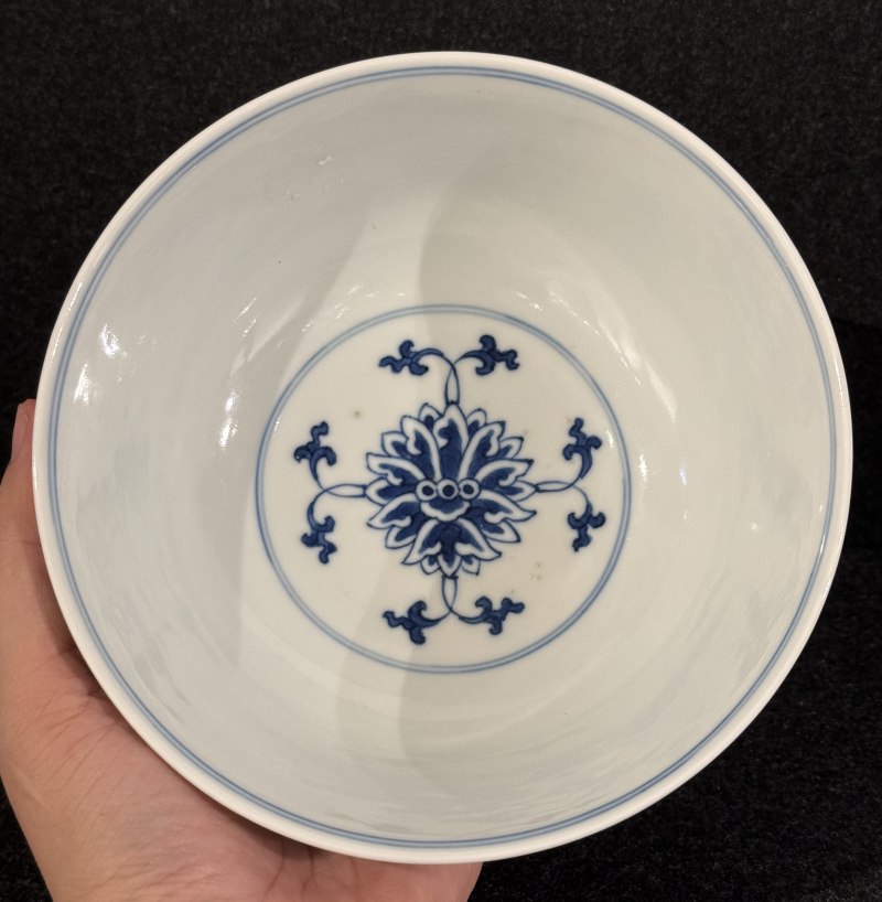 清同治 青花纏枝蓮紋碗 - 图4