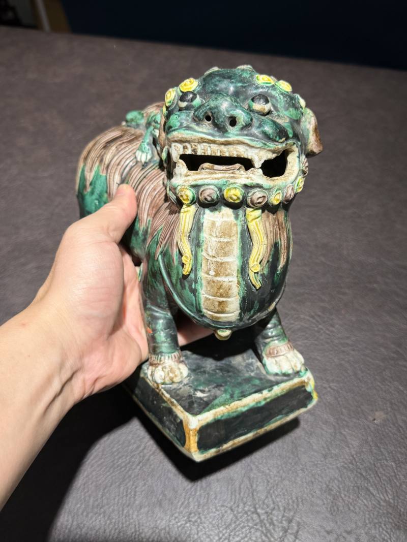 清康熙 素三彩太狮少狮瓷塑 - 图5